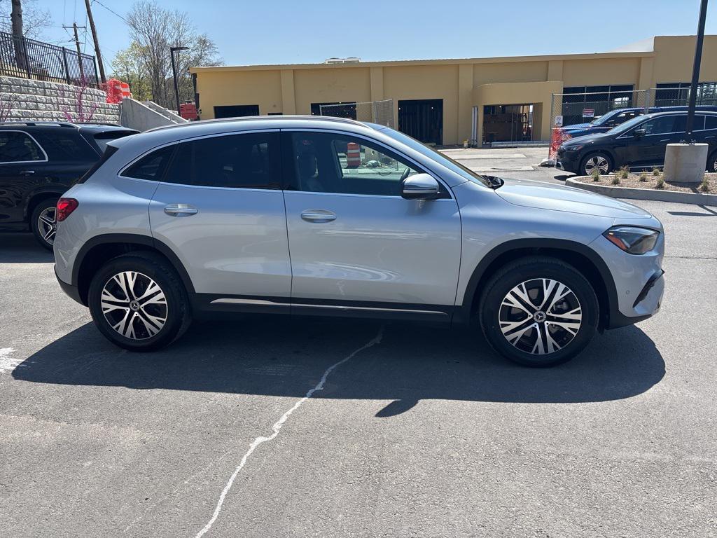 used 2025 Mercedes-Benz GLA 250 car, priced at $37,999