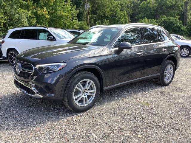 new 2025 Mercedes-Benz GLC 300 car, priced at $57,875