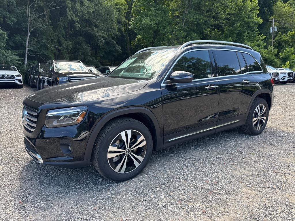 new 2025 Mercedes-Benz GLB 250 car, priced at $49,595