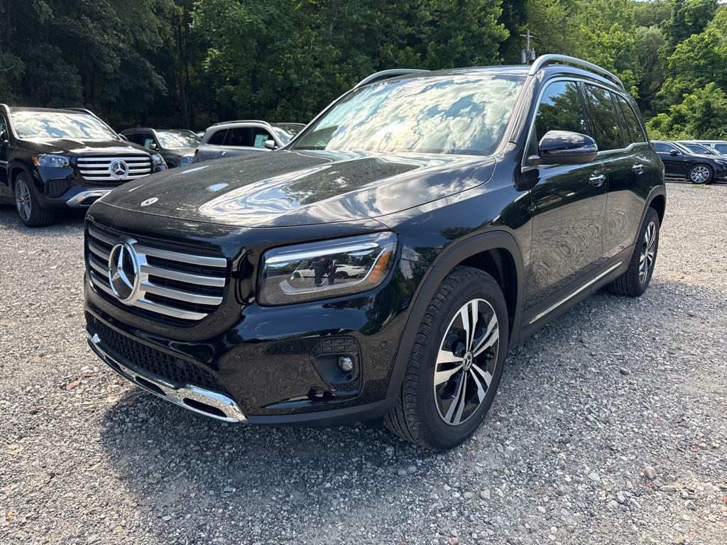 new 2025 Mercedes-Benz GLB 250 car, priced at $49,595