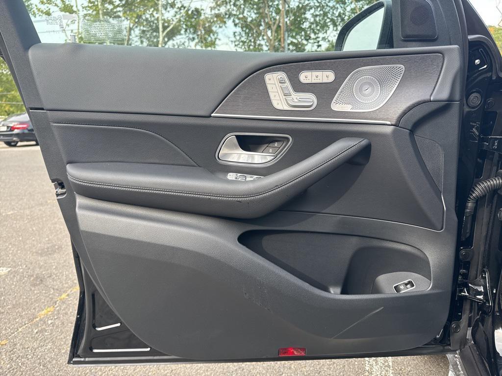 new 2026 Mercedes-Benz GLS 450 car, priced at $93,785