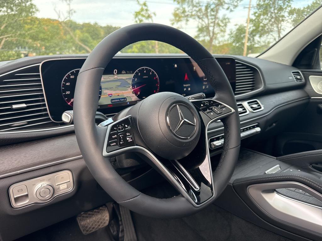 new 2026 Mercedes-Benz GLS 450 car, priced at $93,785