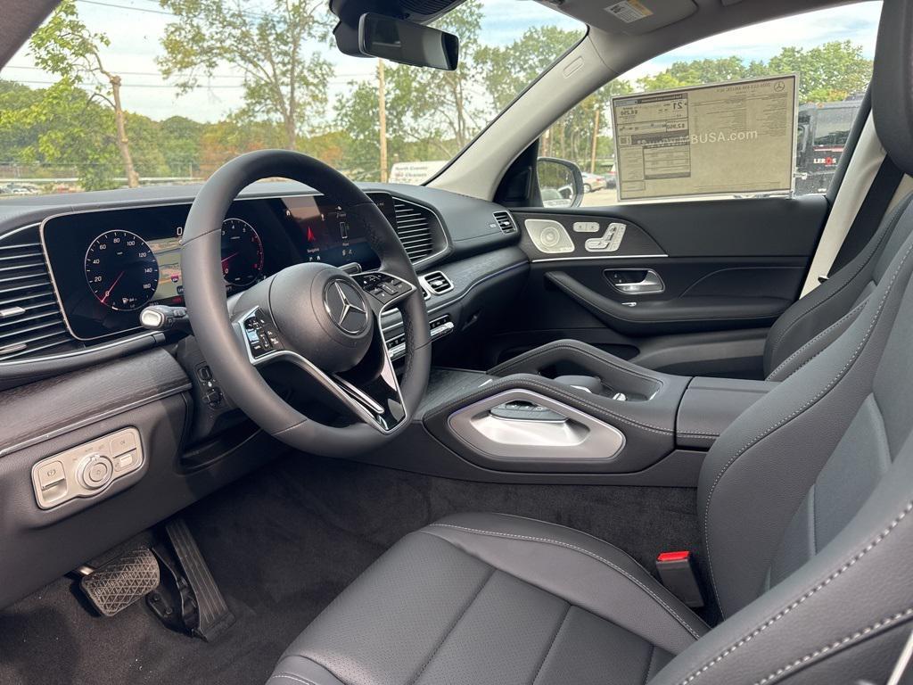 new 2026 Mercedes-Benz GLS 450 car, priced at $93,785