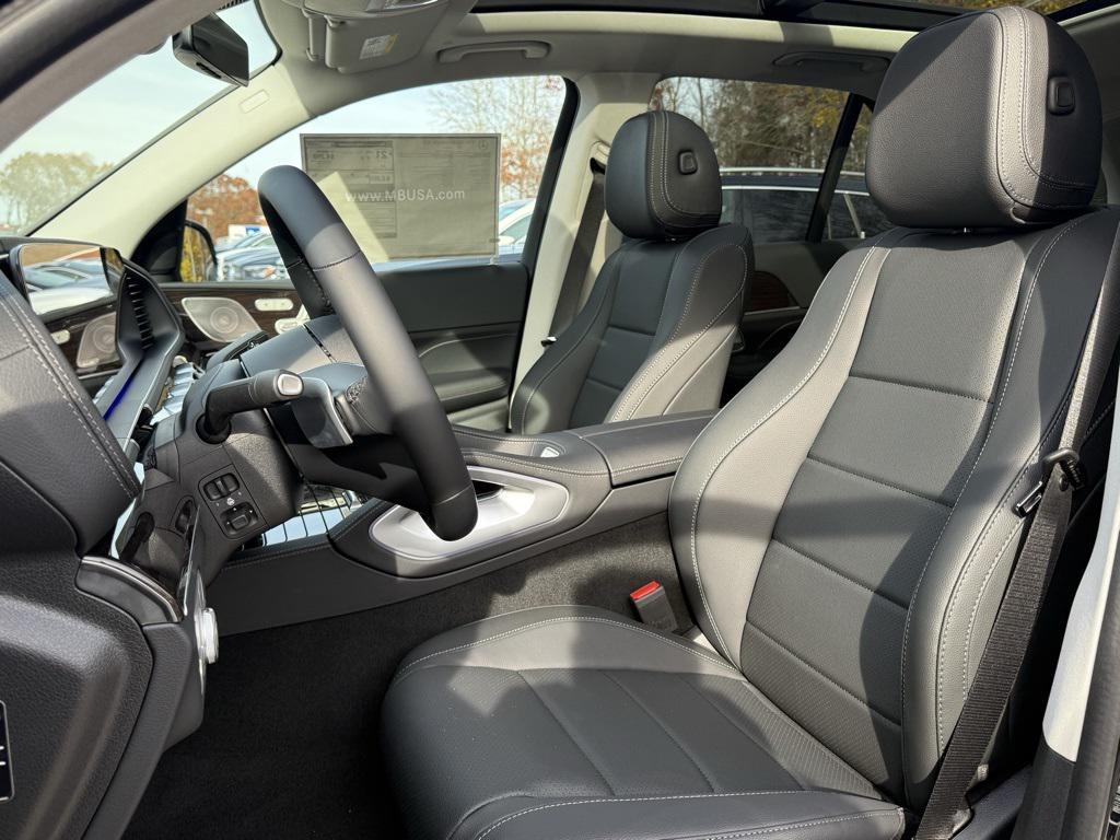 new 2026 Mercedes-Benz GLE 450 car, priced at $77,905