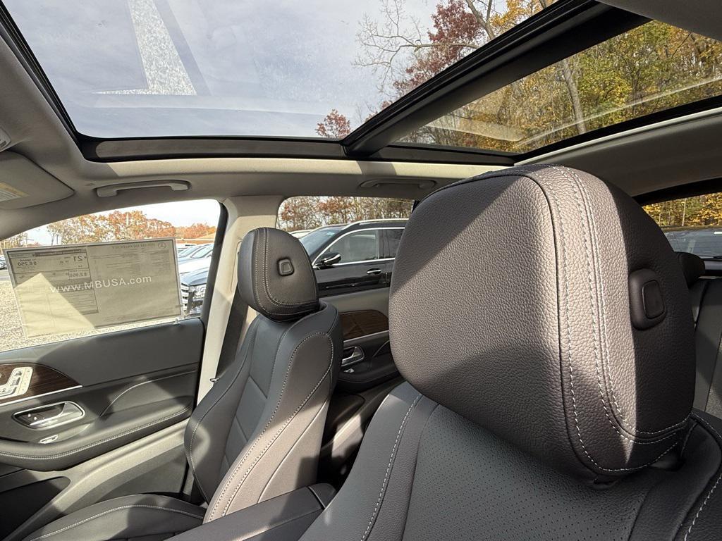 new 2026 Mercedes-Benz GLE 450 car, priced at $77,905