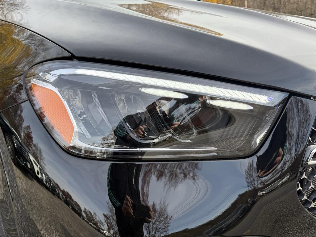 new 2026 Mercedes-Benz GLE 450 car, priced at $77,905