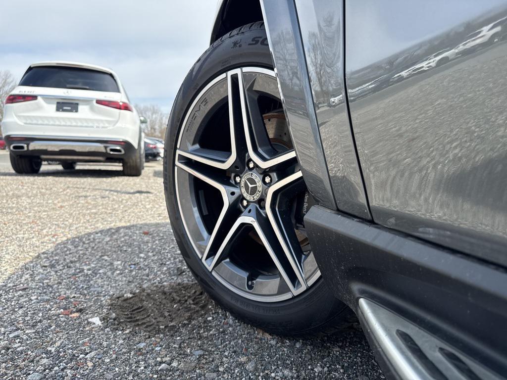 new 2025 Mercedes-Benz GLS 450 car, priced at $96,345