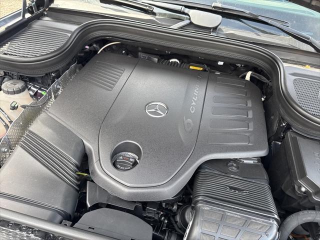 new 2025 Mercedes-Benz GLS 450 car, priced at $96,345