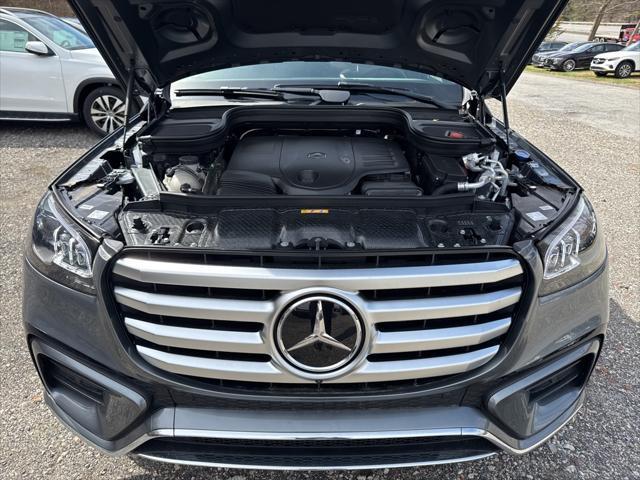 new 2025 Mercedes-Benz GLS 450 car, priced at $96,345