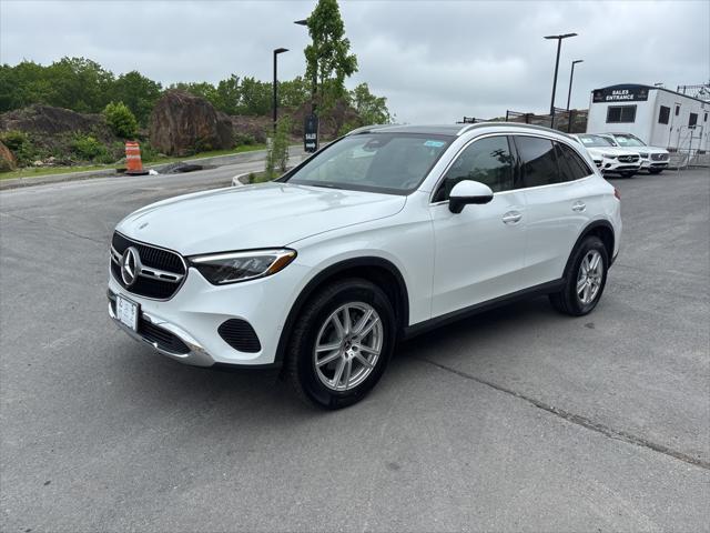 used 2025 Mercedes-Benz GLC 300 car