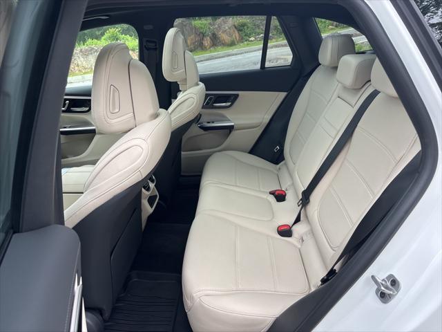 used 2025 Mercedes-Benz GLC 300 car
