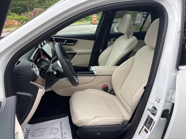 used 2025 Mercedes-Benz GLC 300 car