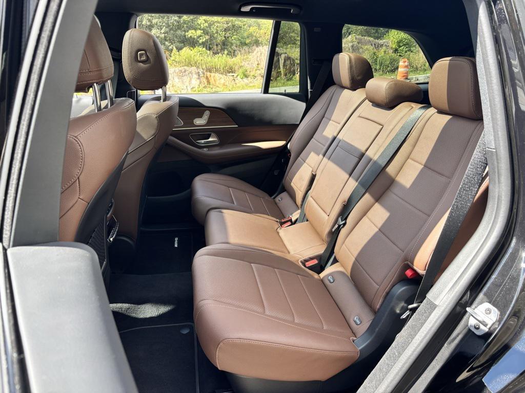 used 2025 Mercedes-Benz GLS 450 car, priced at $85,999