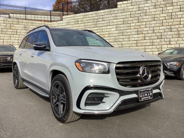 new 2025 Mercedes-Benz GLS 450 car, priced at $99,055