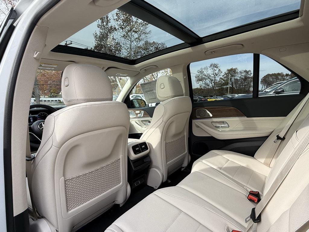 new 2026 Mercedes-Benz GLE 350 car, priced at $76,885