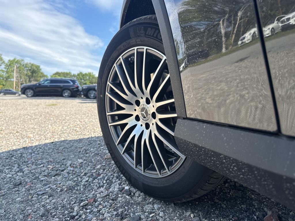 new 2026 Mercedes-Benz GLC 300 car, priced at $58,005