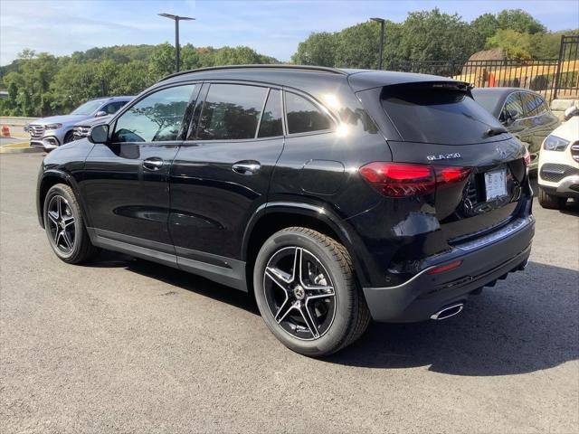 new 2025 Mercedes-Benz GLA 250 car, priced at $51,965