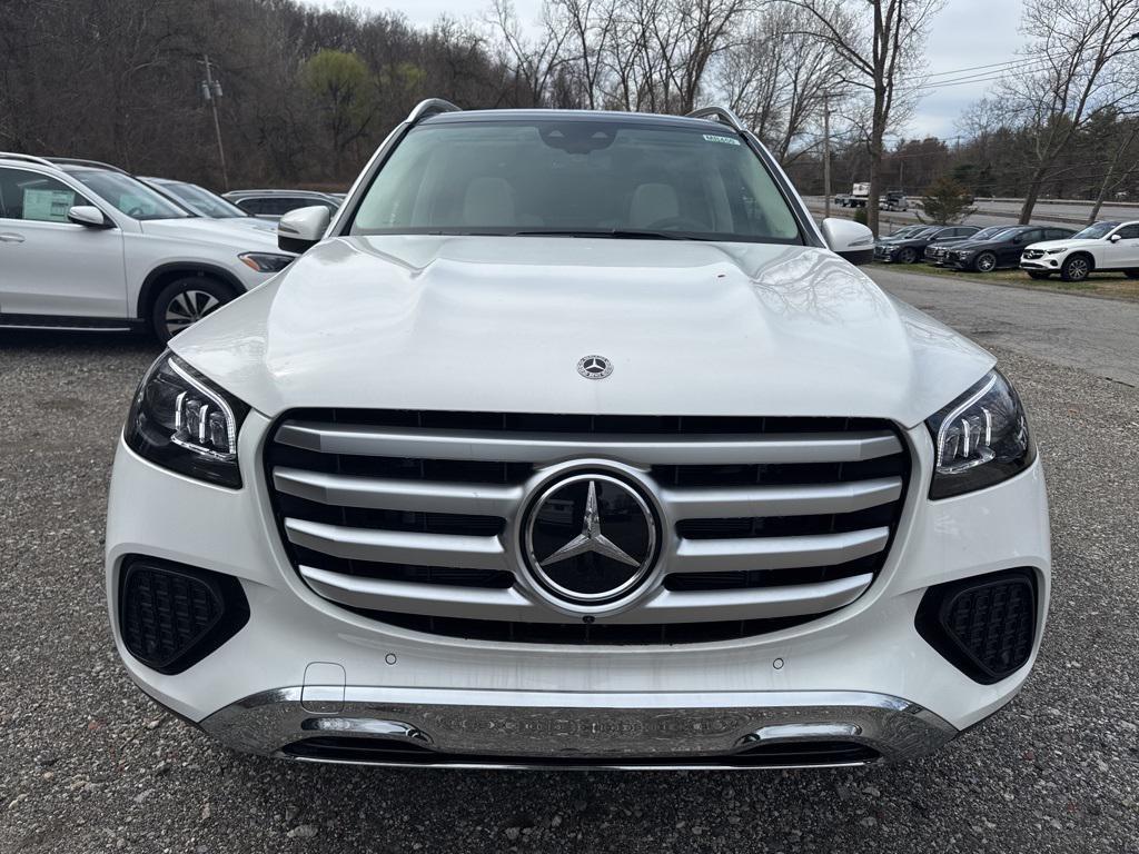 new 2025 Mercedes-Benz GLS 450 car, priced at $90,980