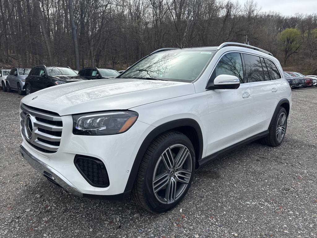 new 2025 Mercedes-Benz GLS 450 car, priced at $90,980