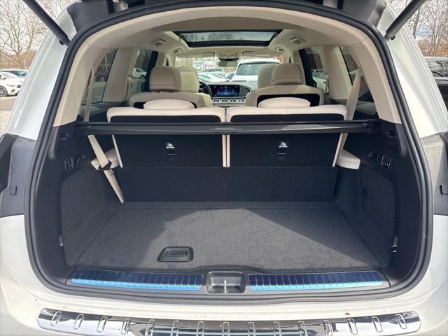 new 2025 Mercedes-Benz GLS 450 car, priced at $90,980