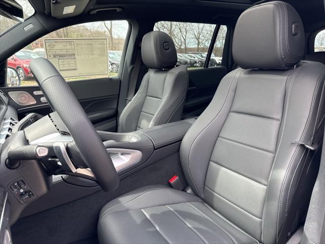 new 2025 Mercedes-Benz GLS 450 car, priced at $95,685
