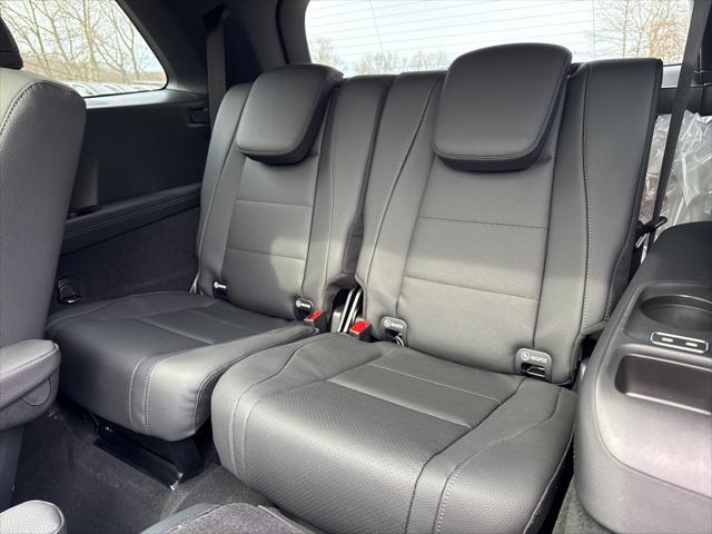 new 2025 Mercedes-Benz GLS 450 car, priced at $95,685