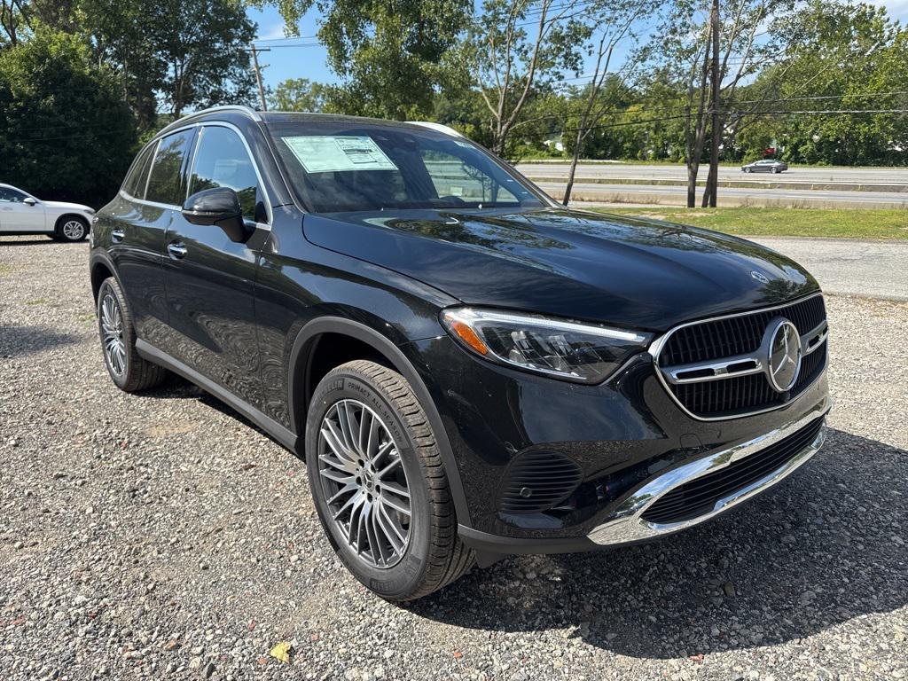 new 2026 Mercedes-Benz GLC 300 car, priced at $60,290