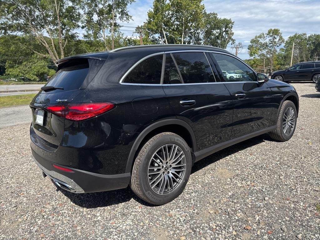 new 2026 Mercedes-Benz GLC 300 car, priced at $60,290