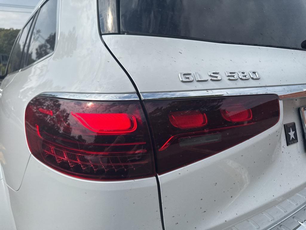 new 2026 Mercedes-Benz GLS 580 car, priced at $121,630
