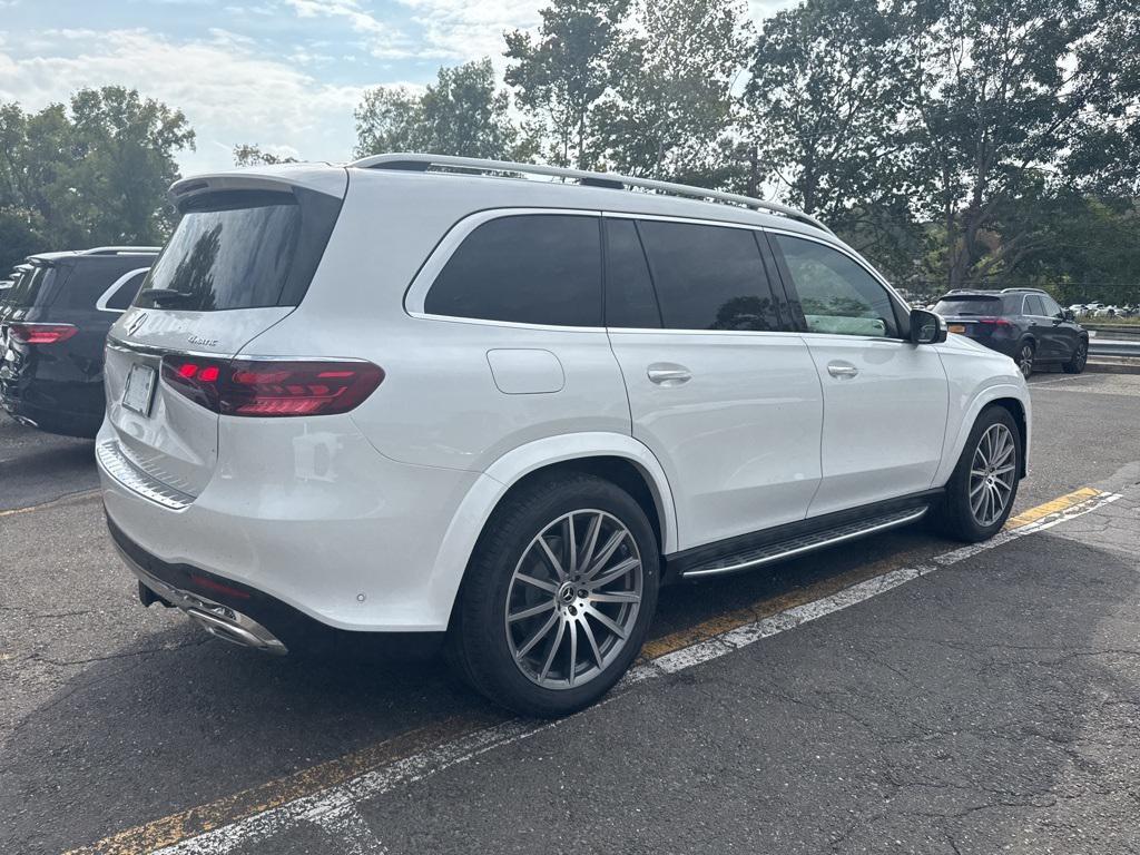 new 2026 Mercedes-Benz GLS 580 car, priced at $121,630