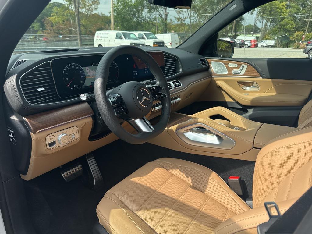 new 2026 Mercedes-Benz GLS 580 car, priced at $121,630