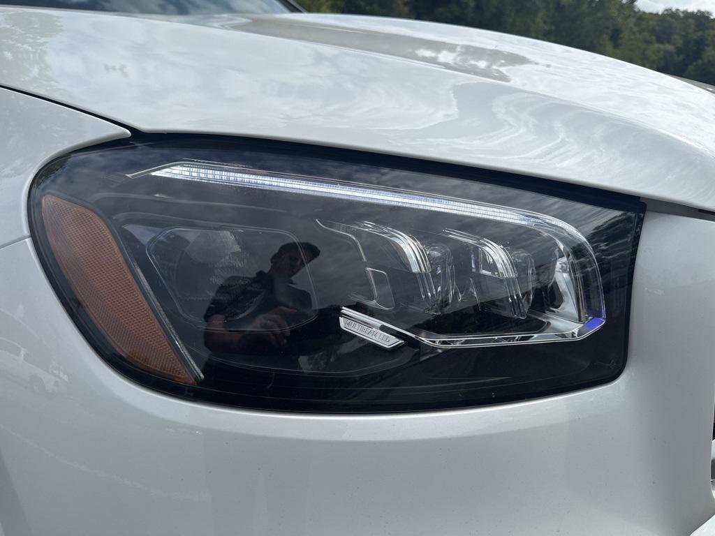 new 2026 Mercedes-Benz GLS 580 car, priced at $121,630