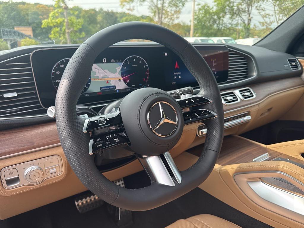 new 2026 Mercedes-Benz GLS 580 car, priced at $121,630