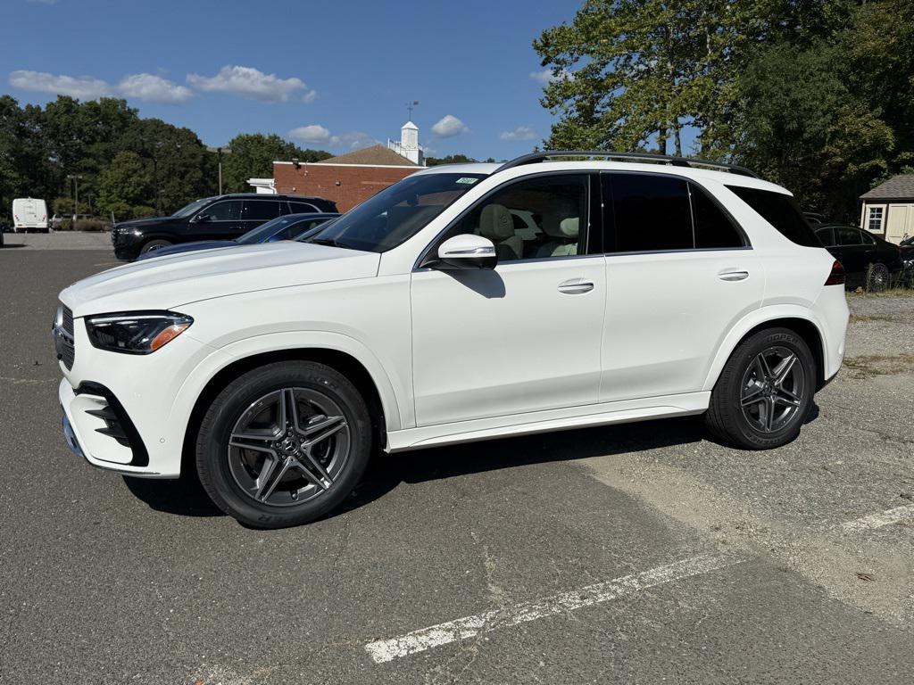 new 2026 Mercedes-Benz GLE 580 car, priced at $91,445