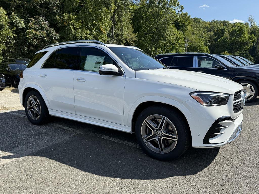 new 2026 Mercedes-Benz GLE 580 car, priced at $91,445