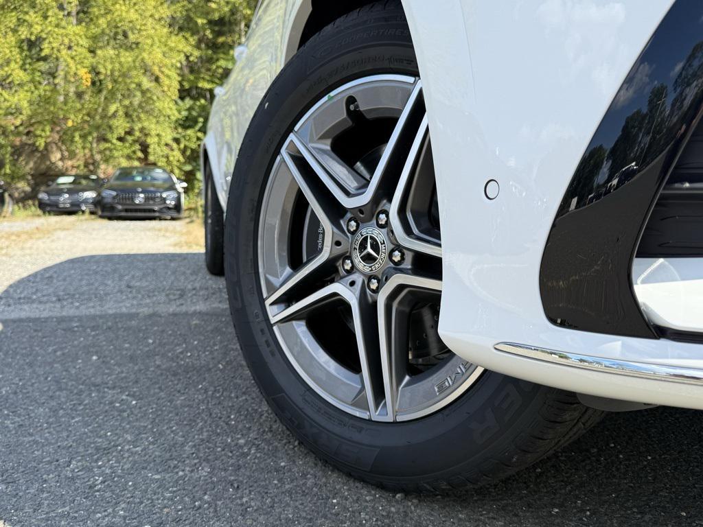 new 2026 Mercedes-Benz GLE 580 car, priced at $91,445