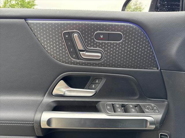 new 2025 Mercedes-Benz GLB 250 car, priced at $49,595