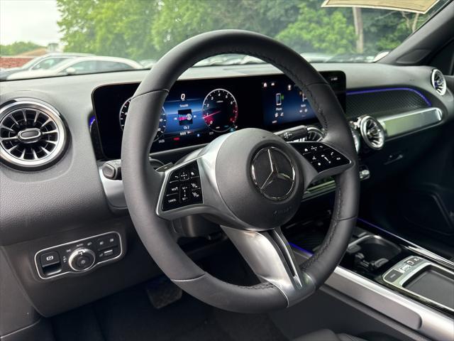 new 2025 Mercedes-Benz GLB 250 car, priced at $49,595