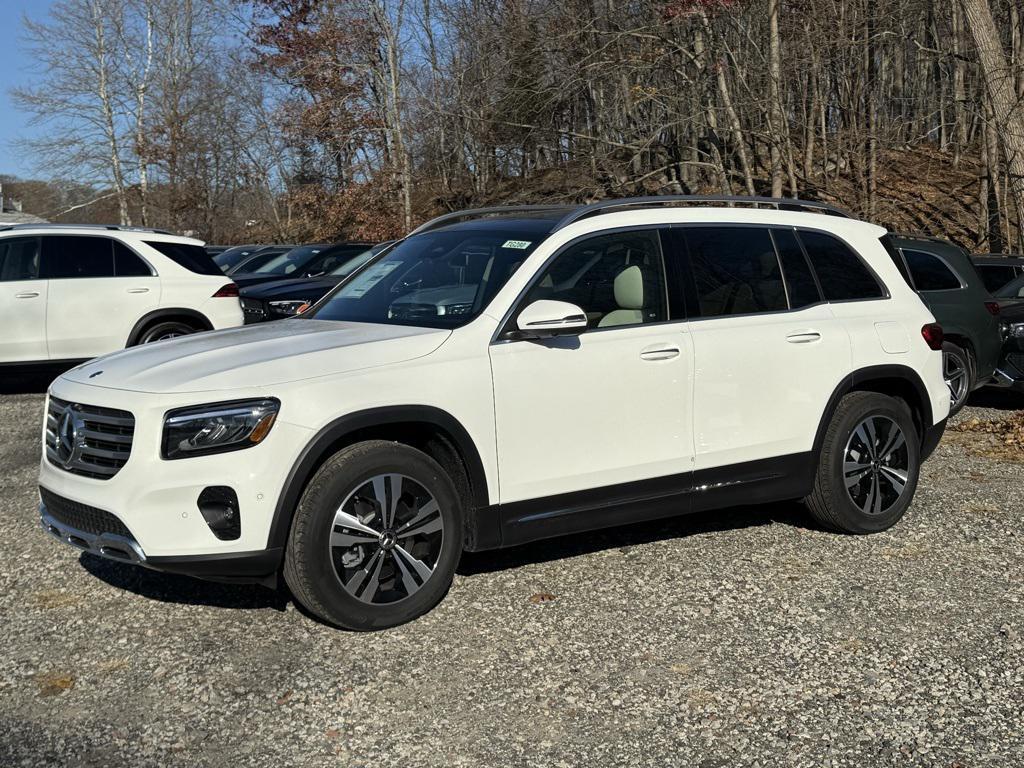new 2026 Mercedes-Benz GLB 250 car, priced at $52,060