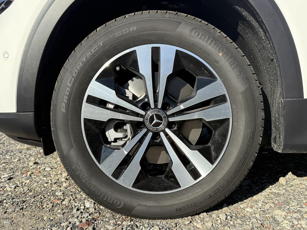 new 2026 Mercedes-Benz GLB 250 car, priced at $52,060