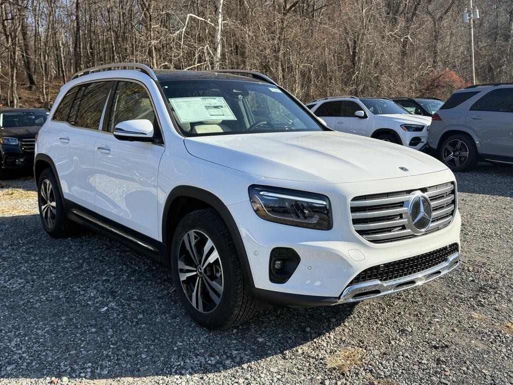 new 2026 Mercedes-Benz GLB 250 car, priced at $52,060