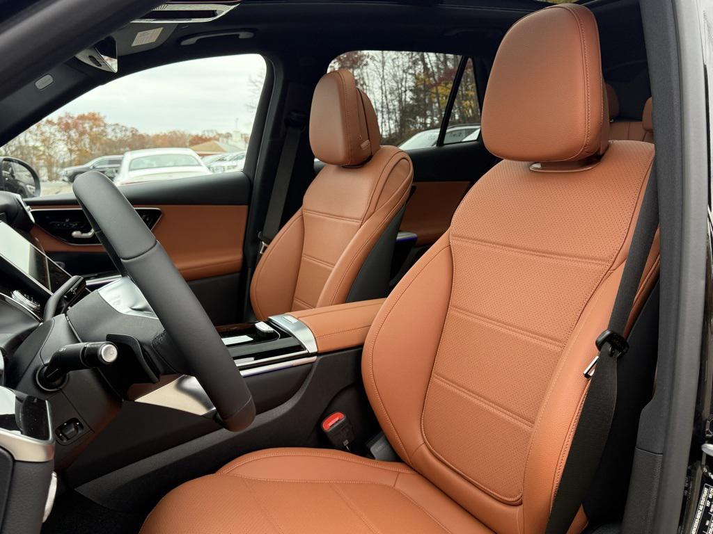 new 2026 Mercedes-Benz GLC 300 car, priced at $58,170