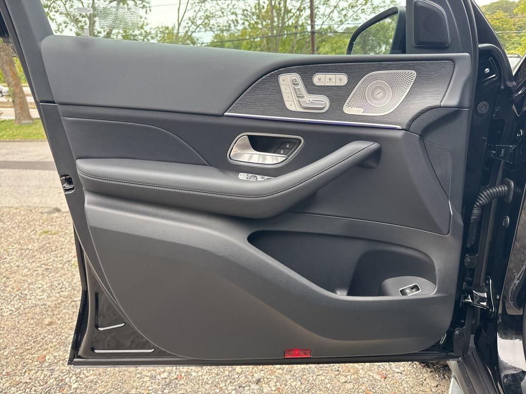 new 2026 Mercedes-Benz GLS 450 car, priced at $97,265
