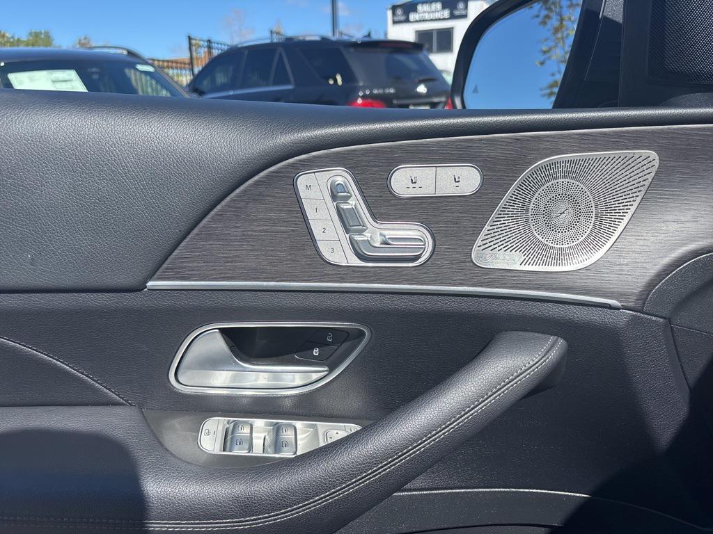 used 2022 Mercedes-Benz GLE 350 car, priced at $49,799