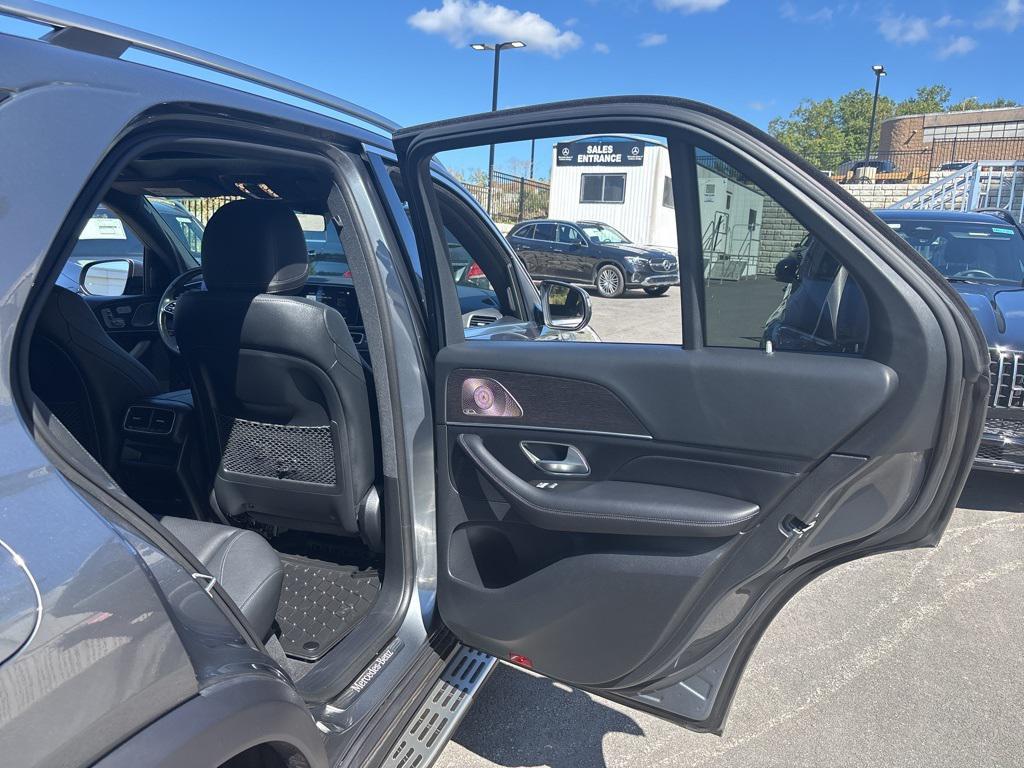 used 2022 Mercedes-Benz GLE 350 car, priced at $49,799