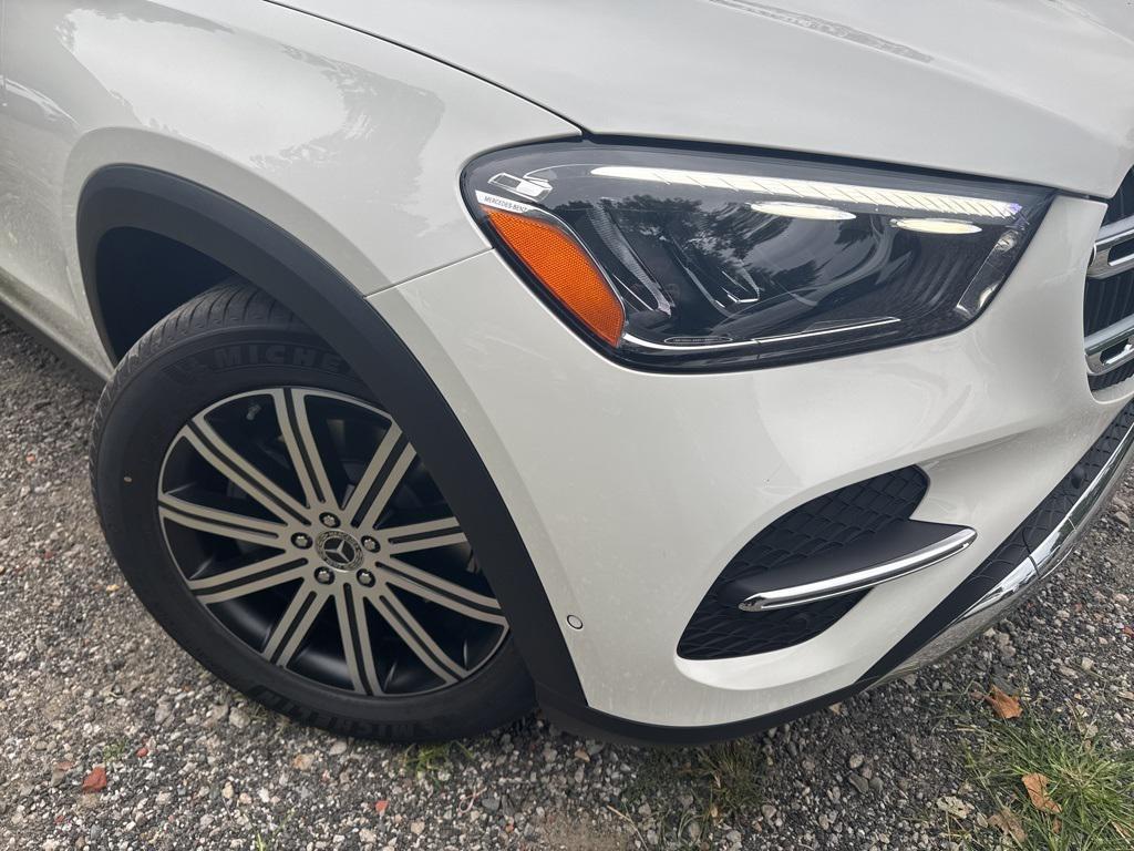 new 2026 Mercedes-Benz GLE 350 car, priced at $67,845