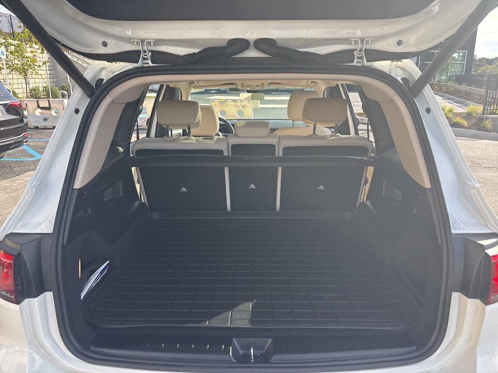 used 2023 Mercedes-Benz GLB 250 car, priced at $36,999