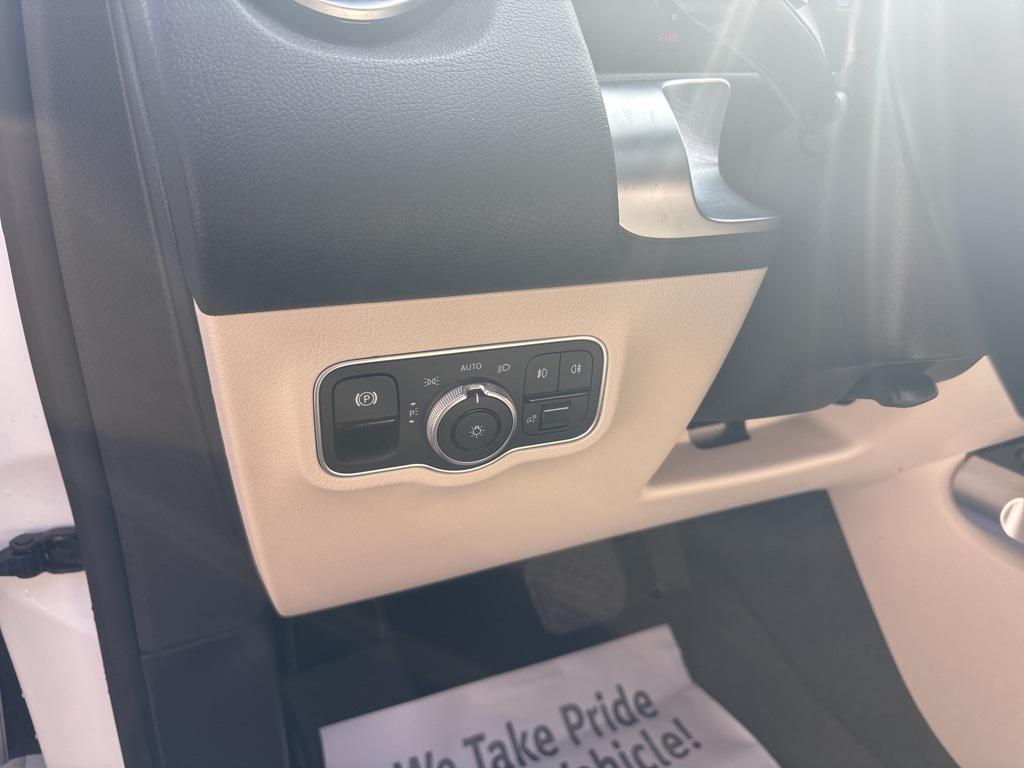 used 2023 Mercedes-Benz GLB 250 car, priced at $36,999