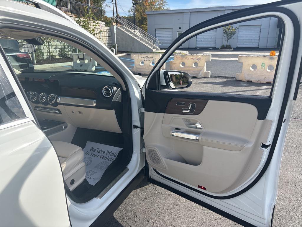 used 2023 Mercedes-Benz GLB 250 car, priced at $36,999