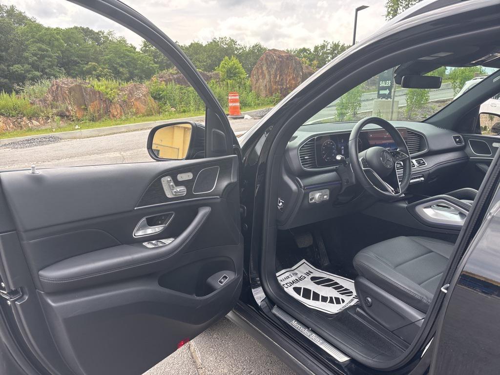 used 2025 Mercedes-Benz GLE 350 car, priced at $58,999